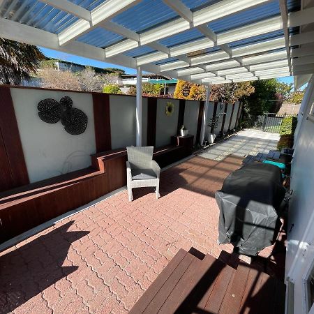 2Mins To Lakefront Family Retreat Taupo Bagian luar foto
